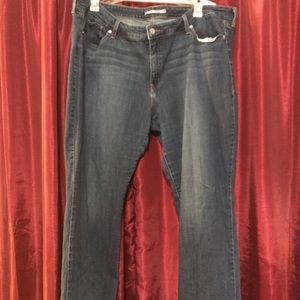 💖3/$20💖414 Levi’s straight leg💖